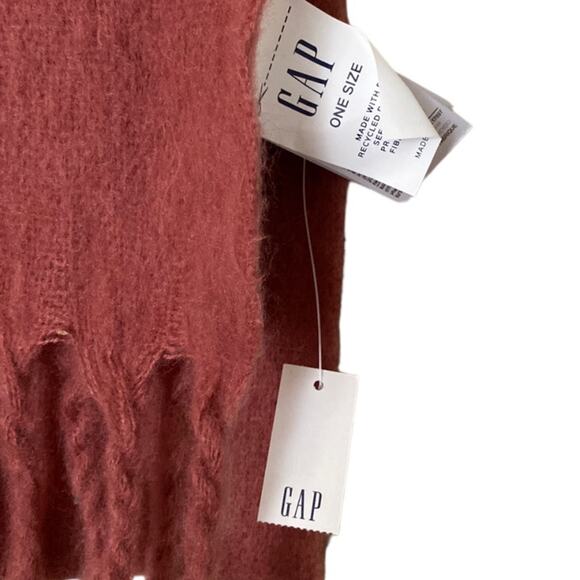 NWT Gap Pink Scarf - Picture 2 of 3